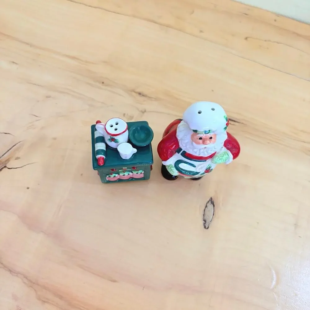 Vtg Fitz and Floyd SANTA's KITCHEN Salt & Pepper Shakers Hand-Painted Figurine